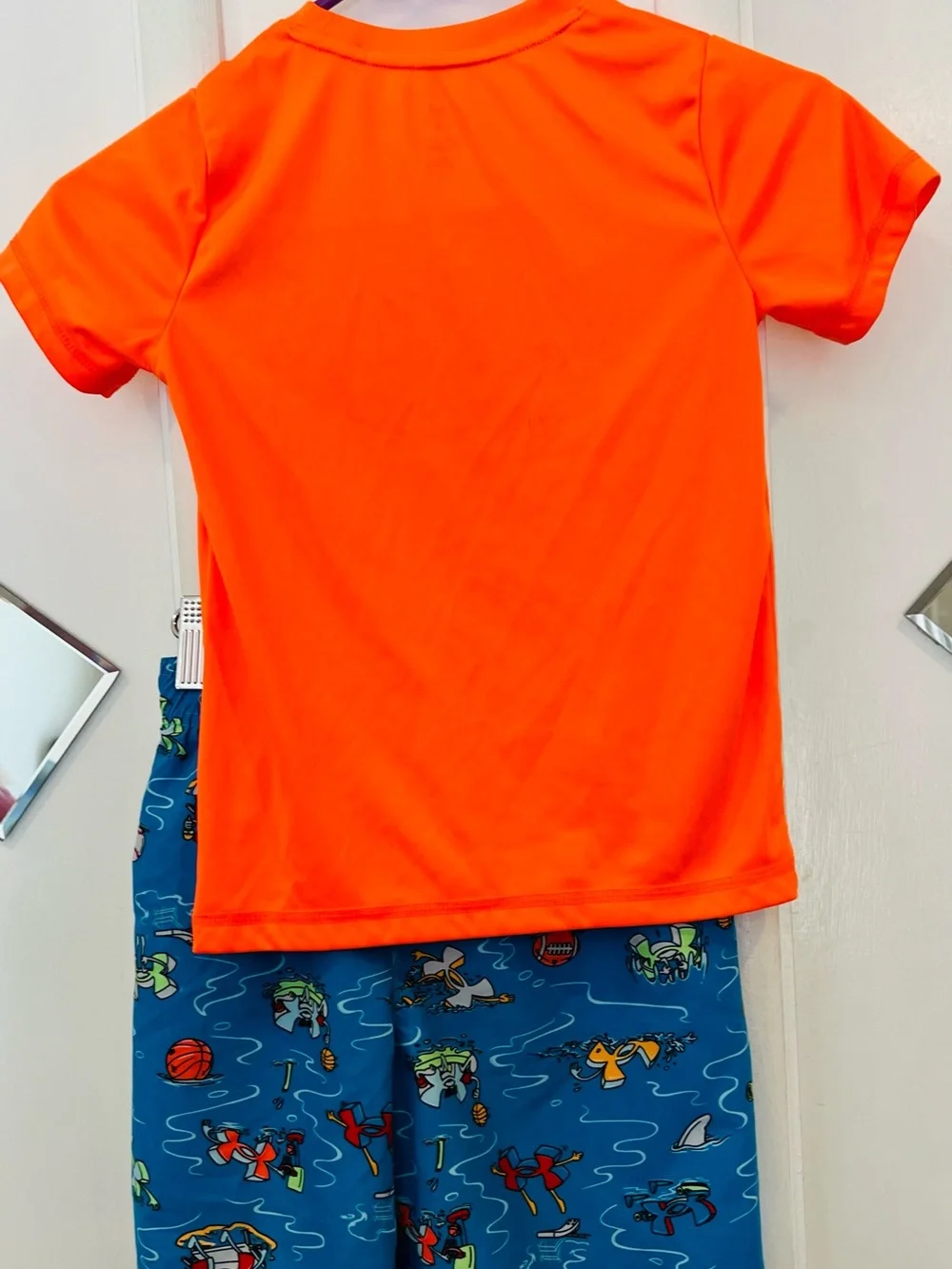 Under Armour Orange boys Short-Sleeve Top With Blue Shorts swimwear Set size 6